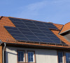 Majitelé domácích solárních elektráren ušetří. Chytrá regulace od E.ON sleduje a řídí přetoky jejich energie